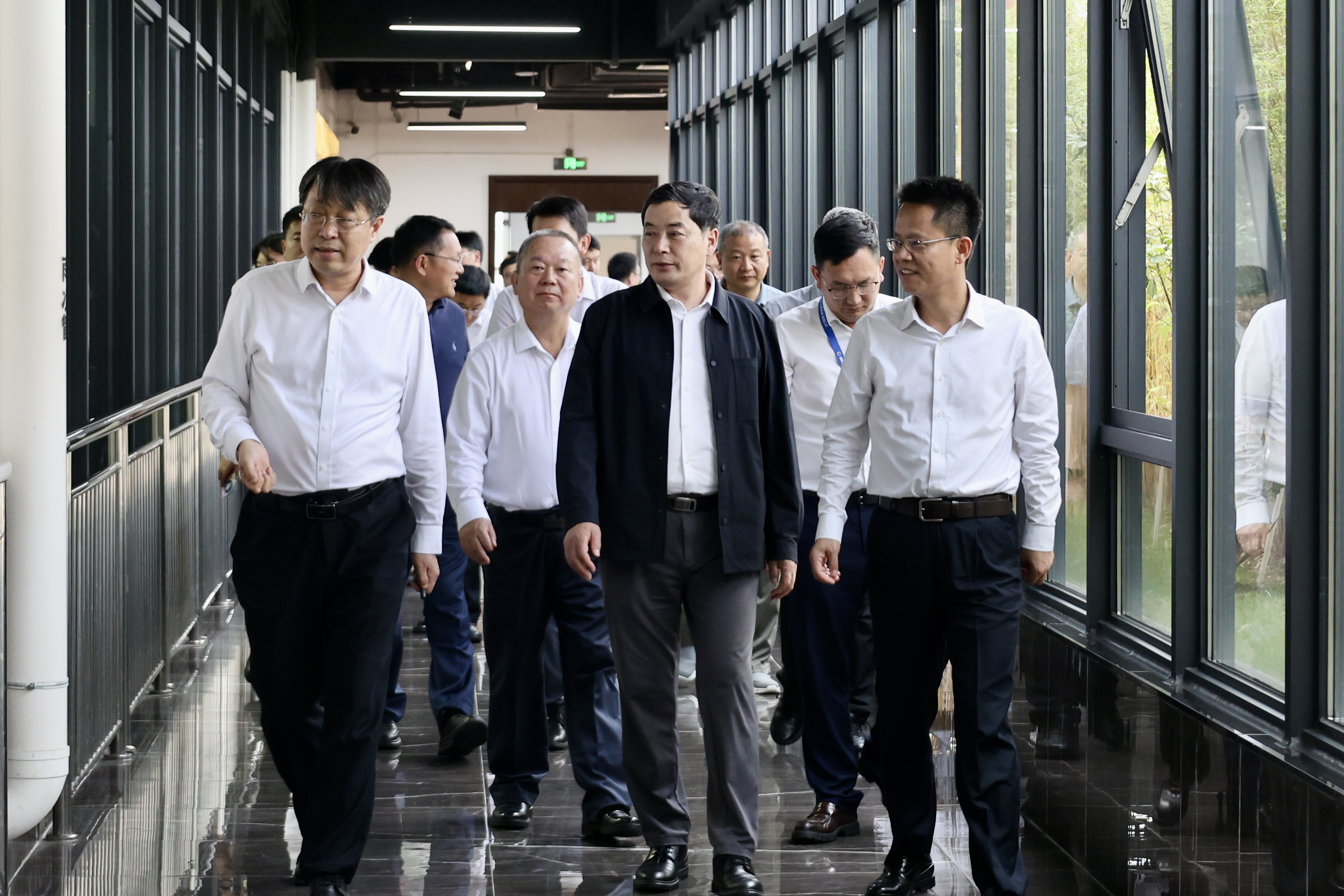 中国海油党组成员、副总经理俞进赴中海万泰调研